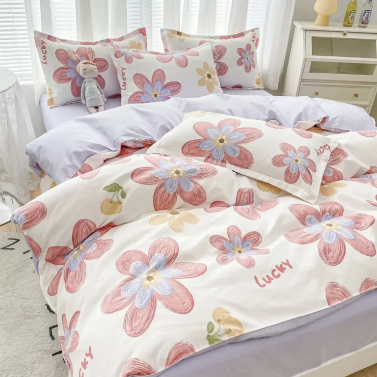 Twill printed 4 piece bedding sets available for all seasons